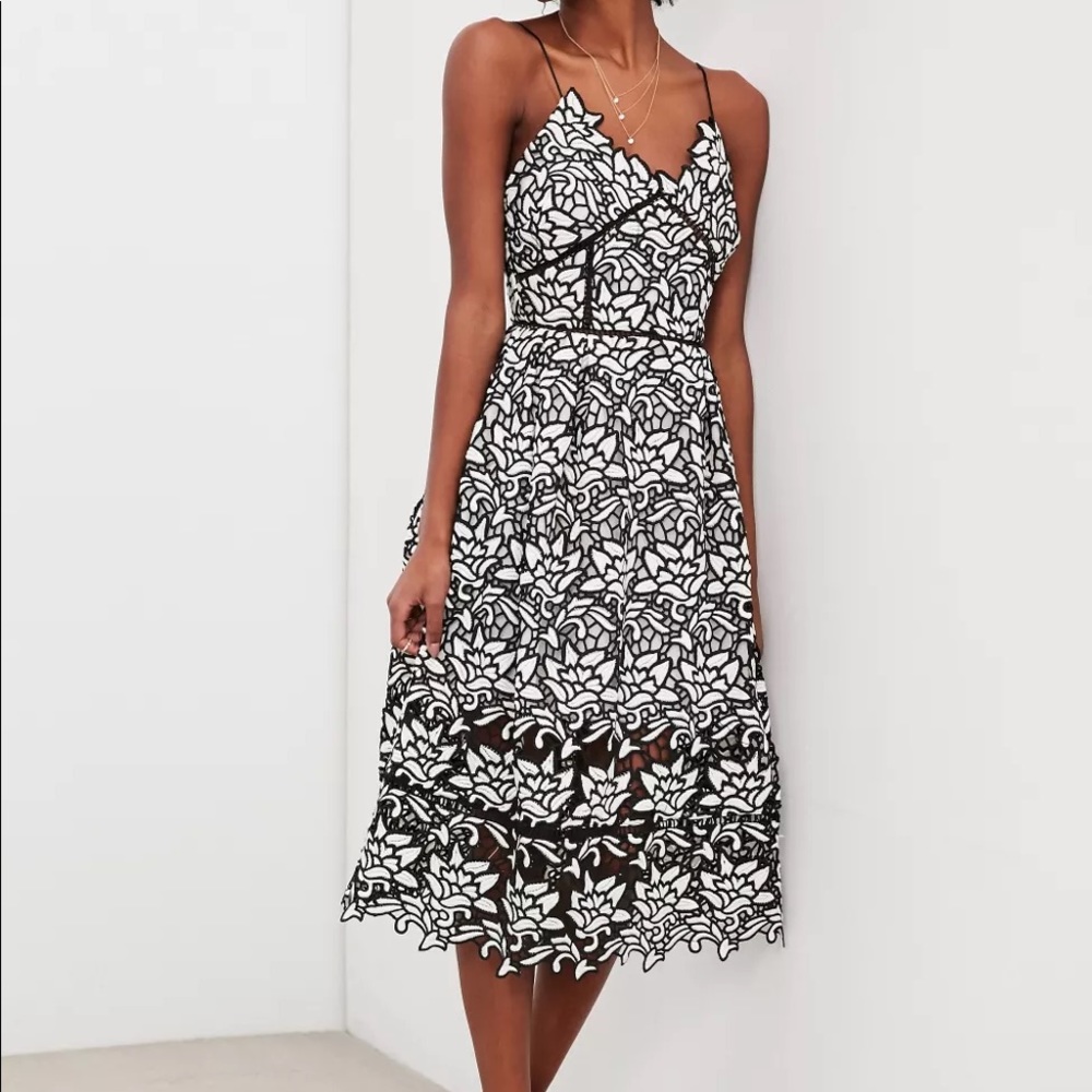 ELLIATT Paradise Dress in Black & White Lace Size Small